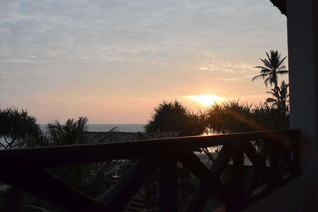 Naomi Beach Resort - Adults Only Weligama Luaran gambar